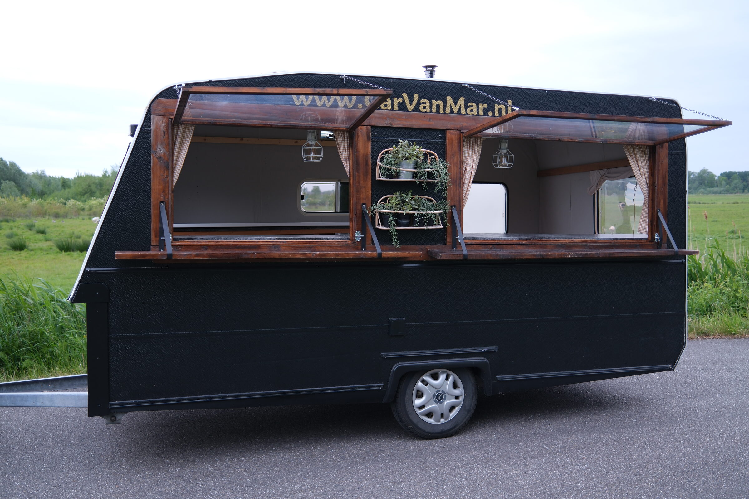 CarVanMar foodcaravan op locatie
